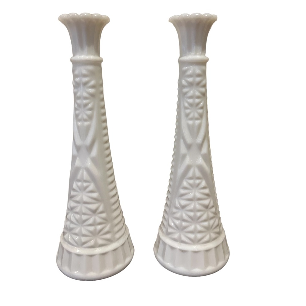 VINTAGE Anchor Hocking Milk Glass LOT OF 2 Bud Vases 1960s Mid-Century Modern